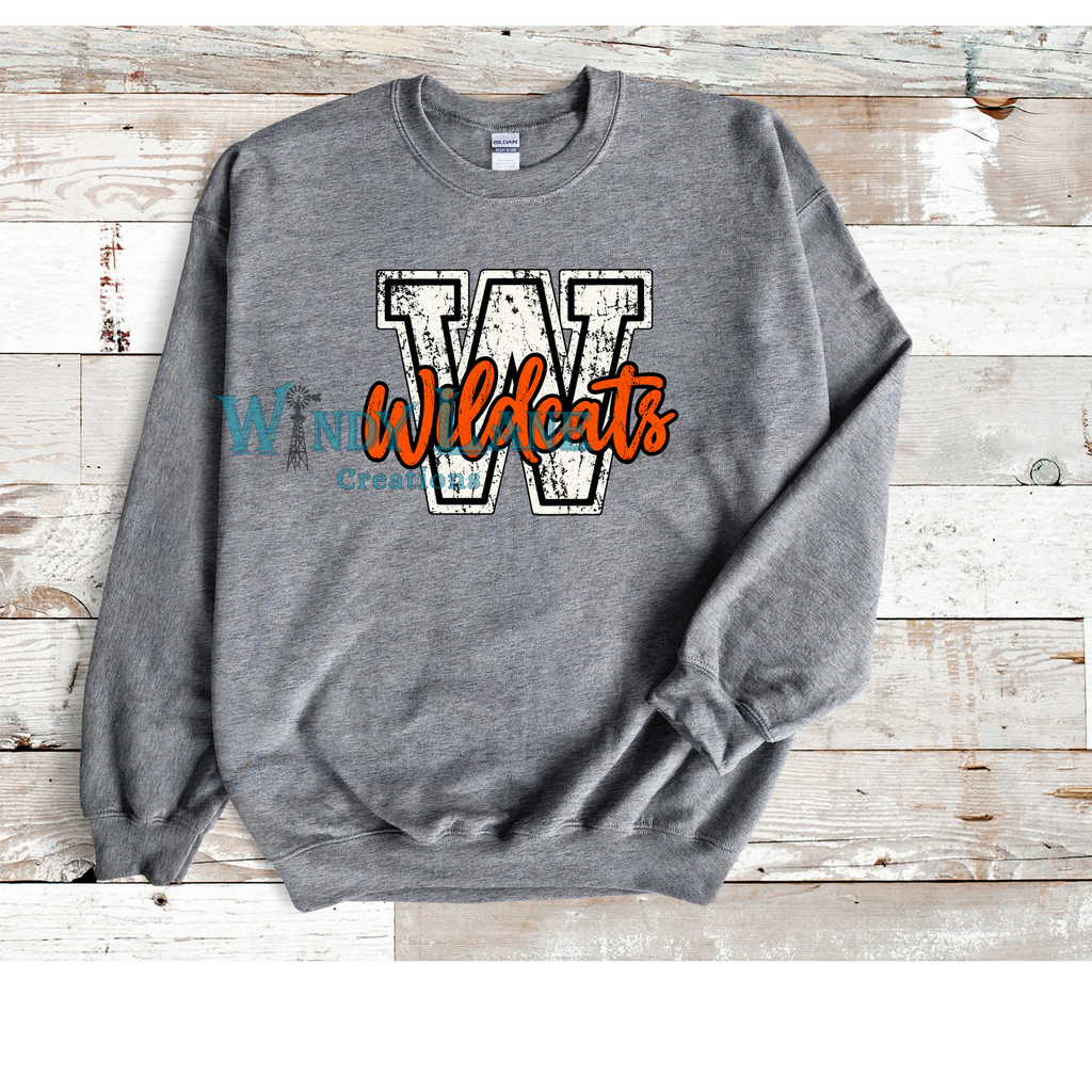 Distressed Wildcats Gildan