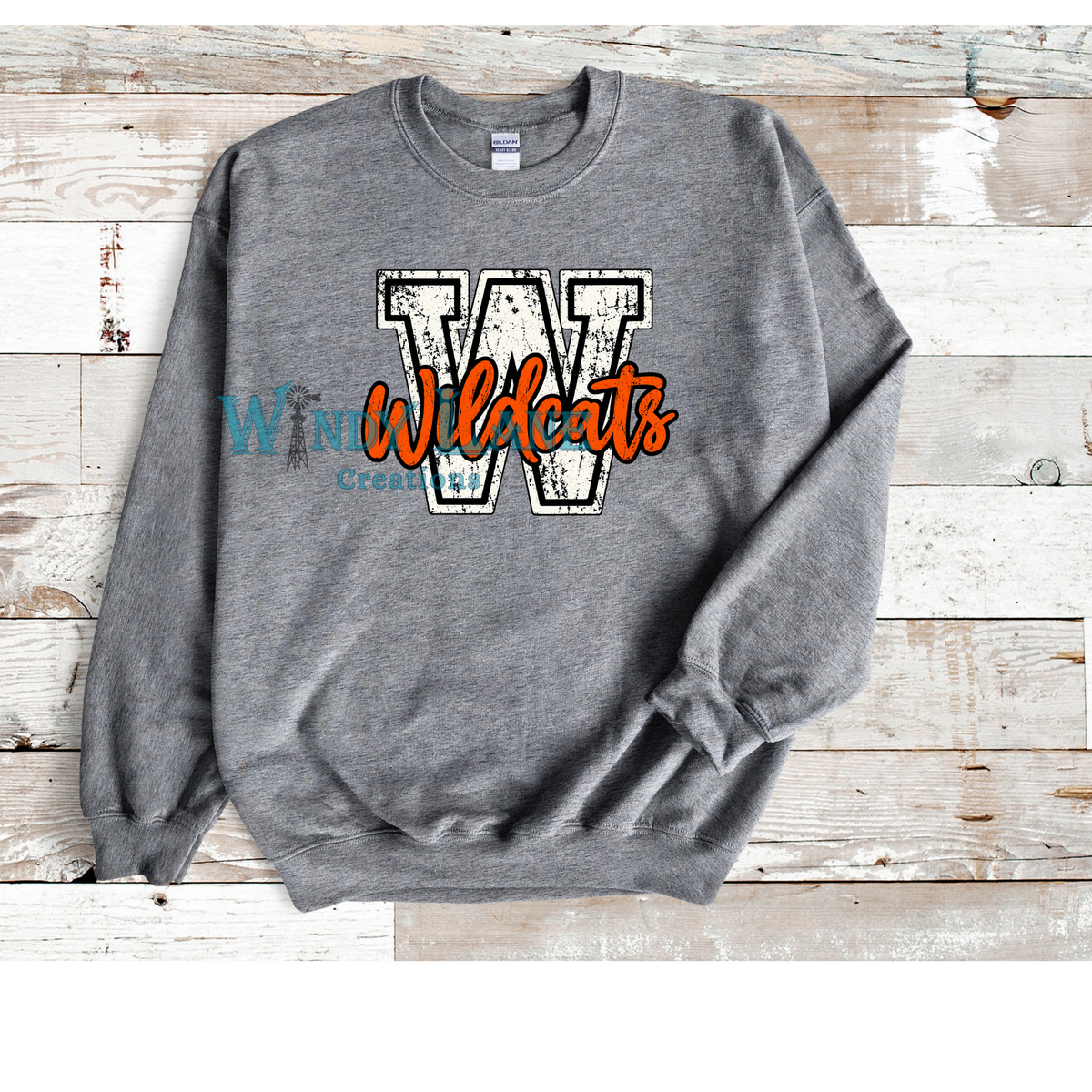 Distressed Wildcats Gildan